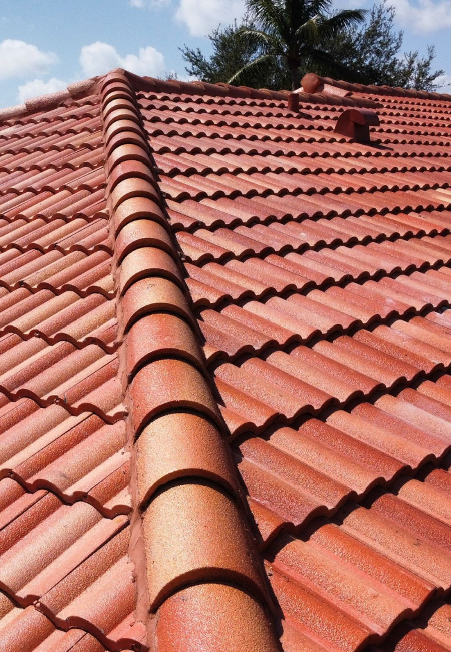 LC Couverture - Artisans couvreurs, charpentiers, façadiers, peintres et zingueurs à Pontoise (95300) dans le Val d'Oise (95)
